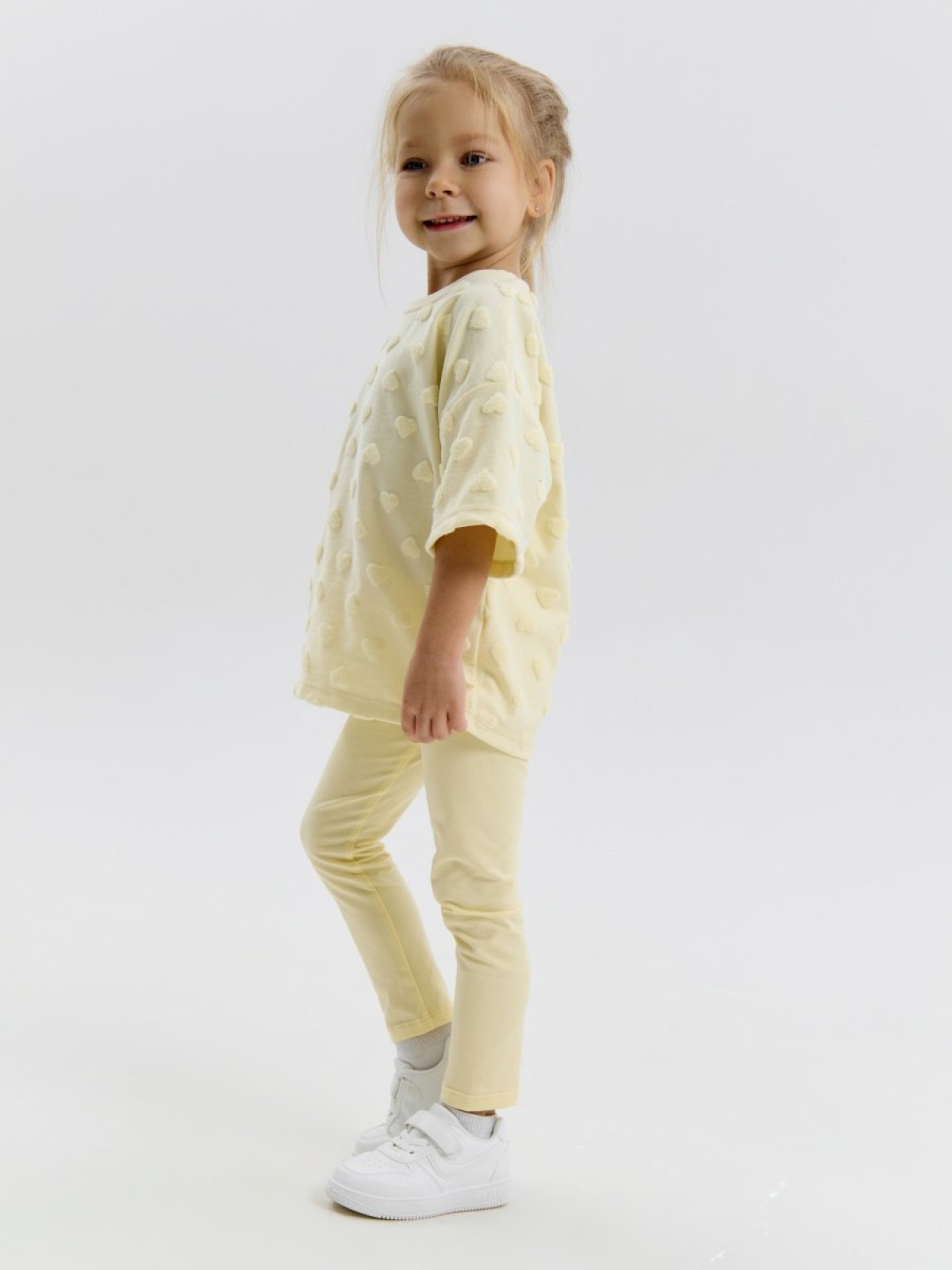 Костюм для девочки в садик футболка и леггинсы