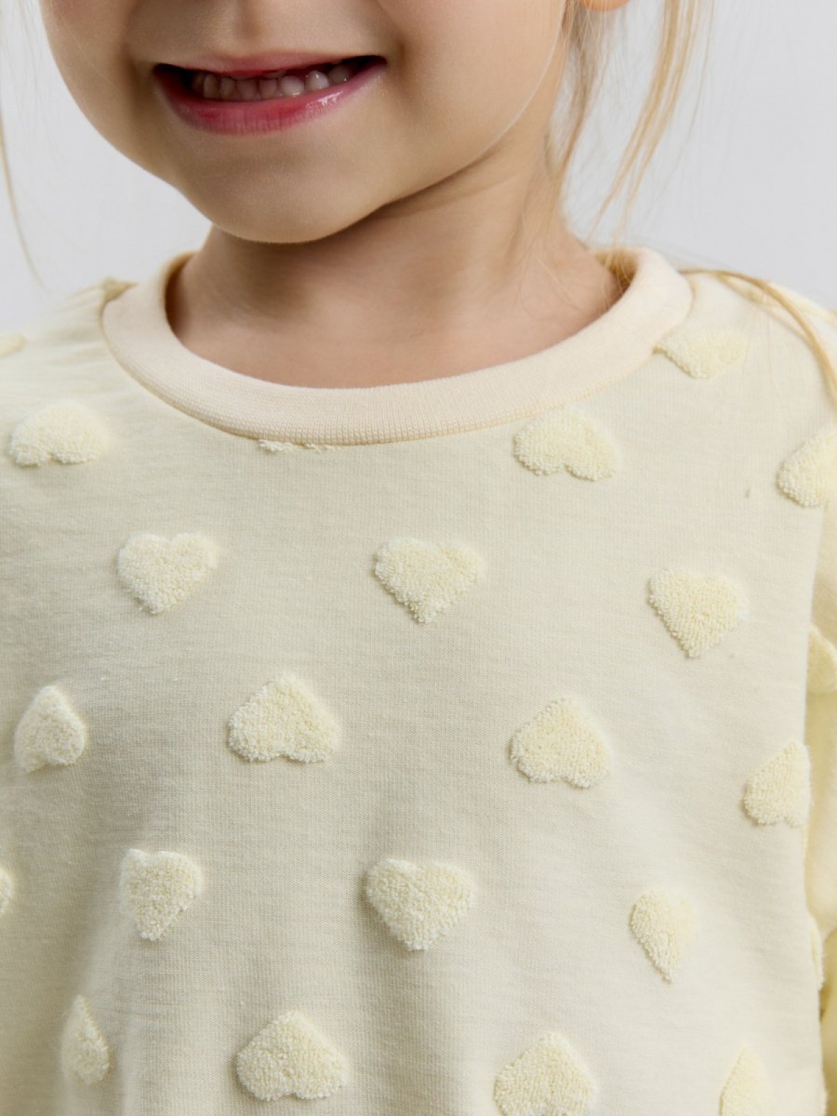 Костюм для девочки в садик футболка и леггинсы