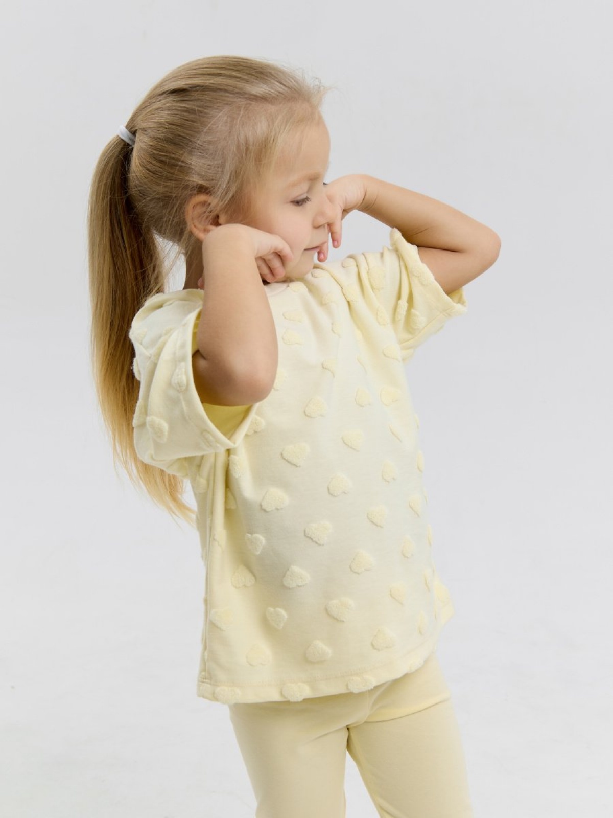 Костюм для девочки в садик футболка и леггинсы