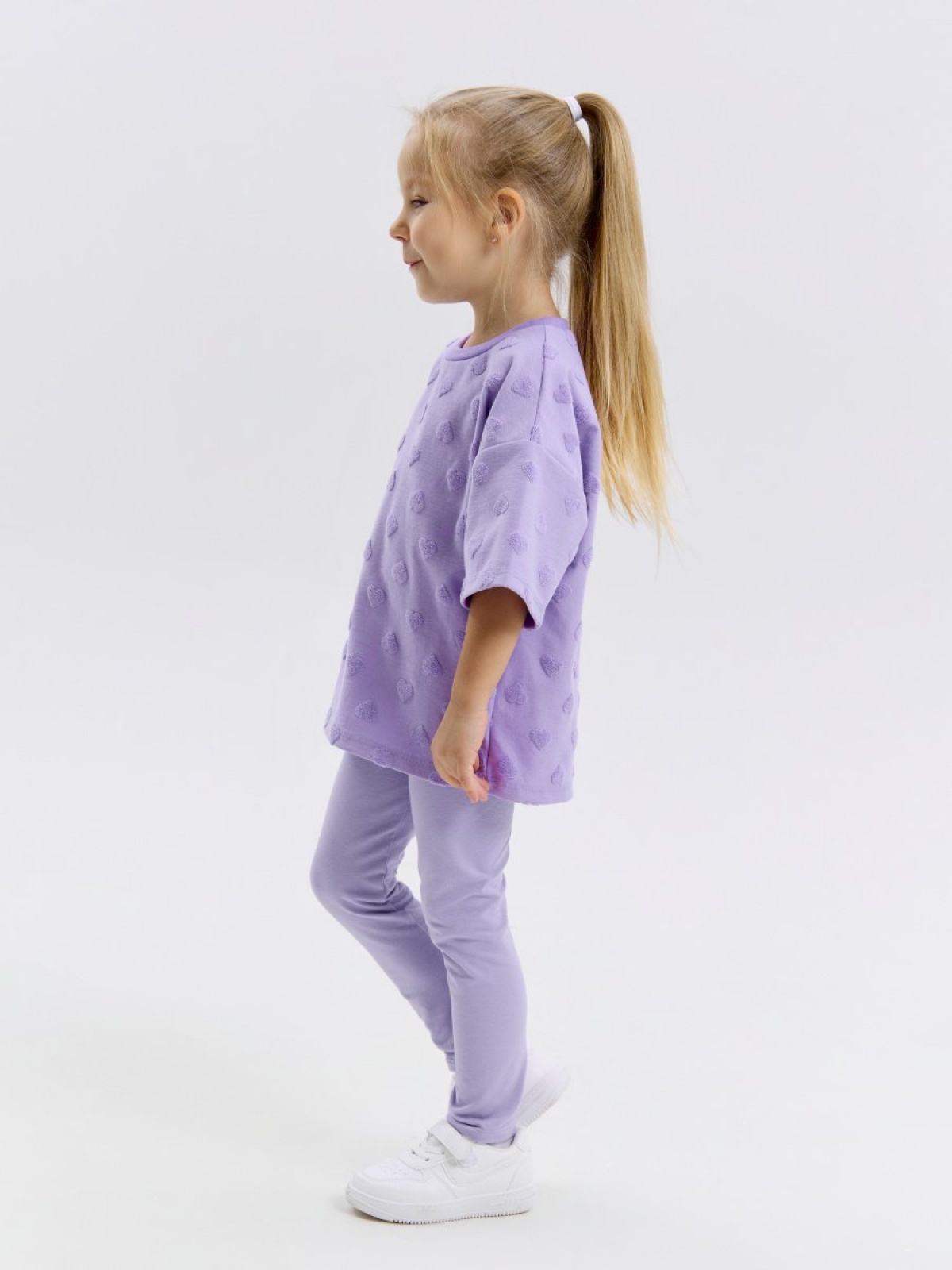 Костюм футболка и легинсы в садик